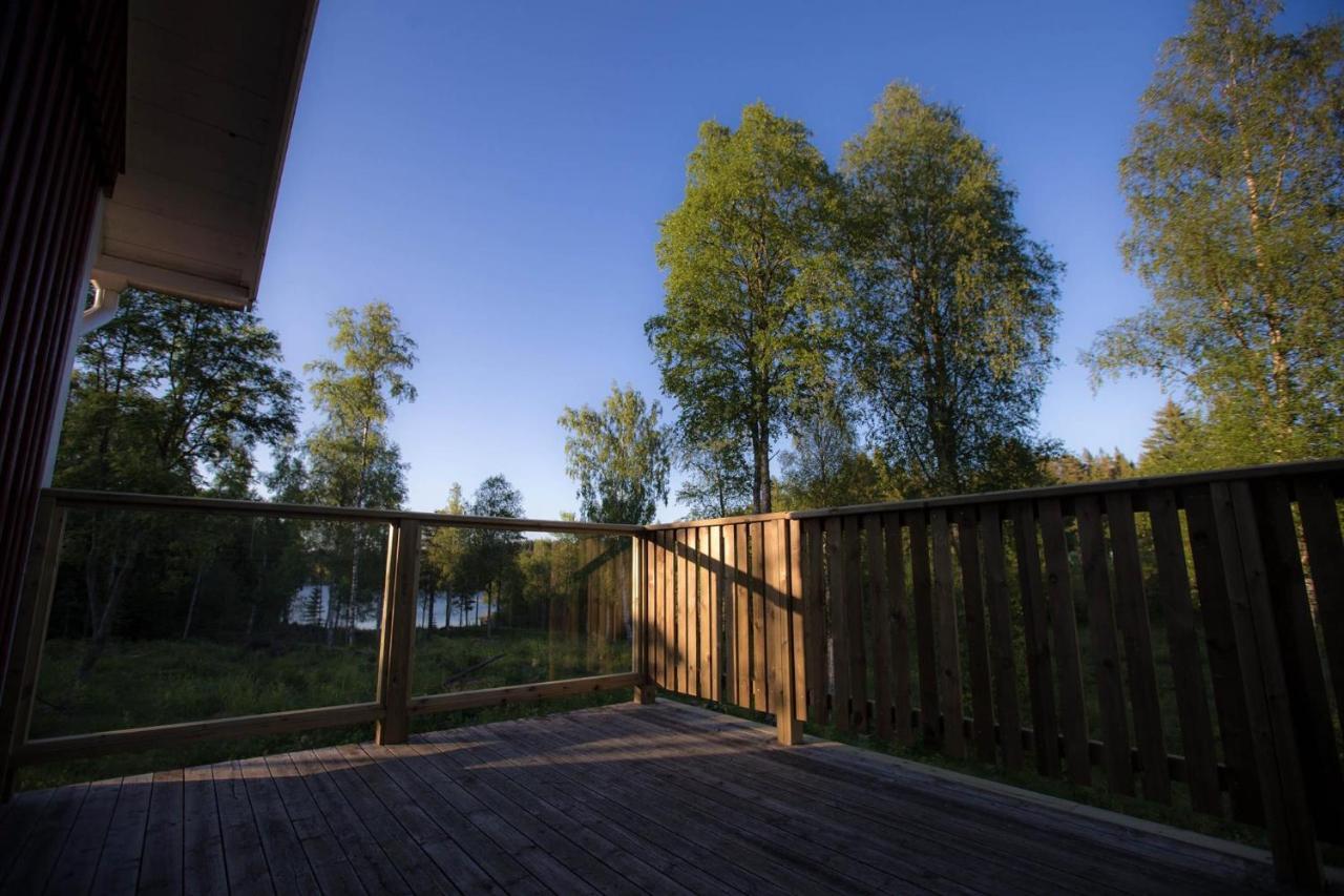 Ulvoe Lakeside Resort Ulvohamn Екстер'єр фото