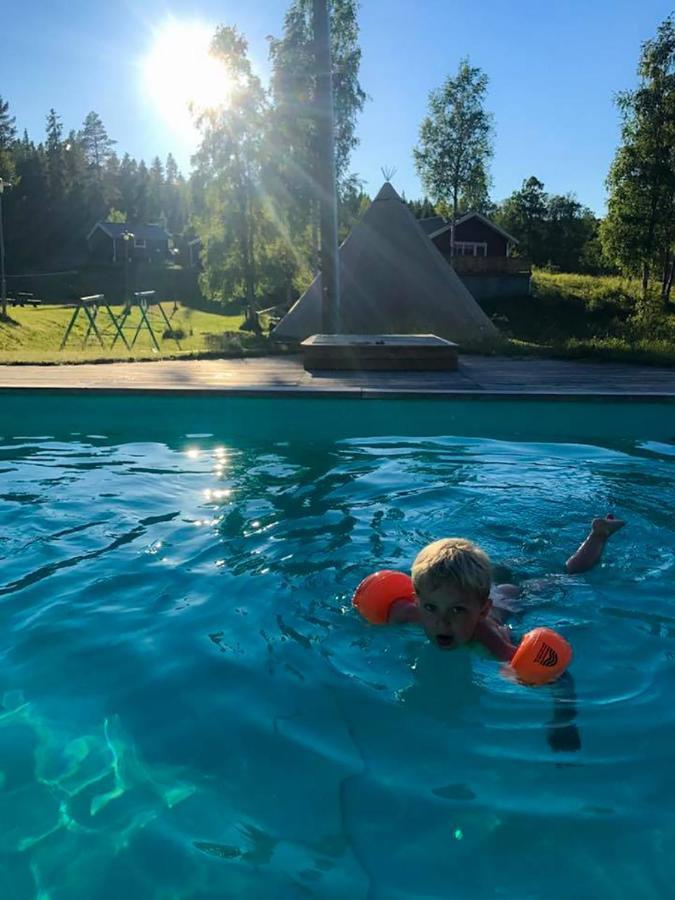 Ulvoe Lakeside Resort Ulvohamn Екстер'єр фото